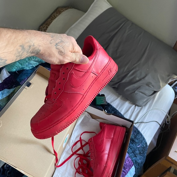 AIR FORCE 1 triple red 07 LV8 OG - Picture 5 of 6